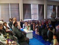 Gençlik Merkezinden hem spor, hem eğitim